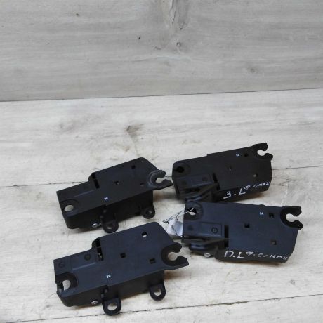 rucka-otkryvaniia-dveri-vnutrenniaia-ford-c-max-art-55737-big-1