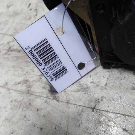 remen-bezopasnosti-zadnii-srednii-bmw-e39-28i-mkpp-art-55797-big-1