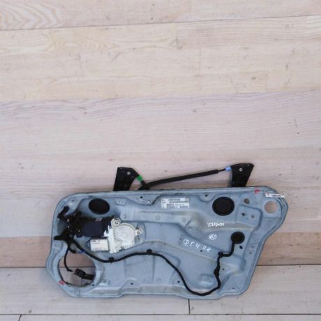 steklopodieemnik-perednii-pravyi-volkswagen-golf-4-bora-art-55956-big-0