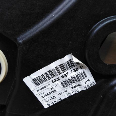 steklopodieemnik-perednii-pravyi-volkswagen-golf-6-xetcbek-art-56400-big-2