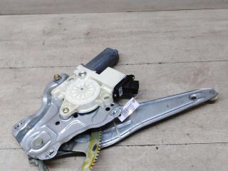 steklopodieemnik-zadnii-pravyi-elektro-motorcik-toyota-corolla-ix-e120-e130-e12-xetcbek-art-56418