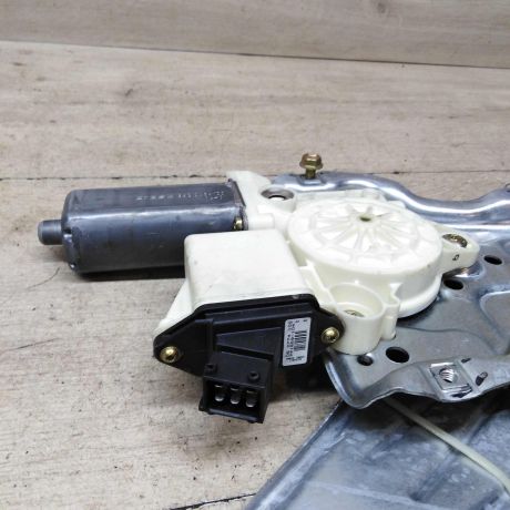 steklopodieemnik-elektro-zadnii-levyi-motorcik-toyota-corolla-ix-e120-e130-e12-xetcbek-art-56441-big-3