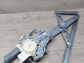 steklopodieemniki-elektro-perednii-pravyi-toyota-corolla-ix-e120-e130-e12-xetcbek-art-56442