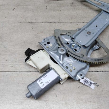 steklopodieemniki-elektro-perednii-pravyi-toyota-corolla-ix-e120-e130-e12-xetcbek-art-56442-big-1