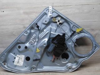 steklopodieemnik-zadnii-levyi-elektro-skoda-superb-art-56647