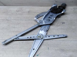 steklopodieemnik-perednii-levyi-renault-kangoo-i-rest-art-56685