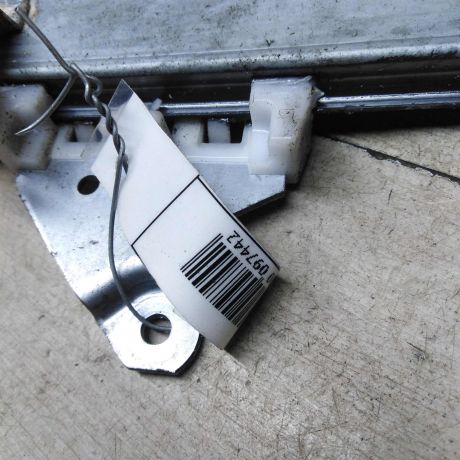 steklopodieemnik-perednii-pravyi-mitsubishi-lancer-9-elektro-art-56758-big-1