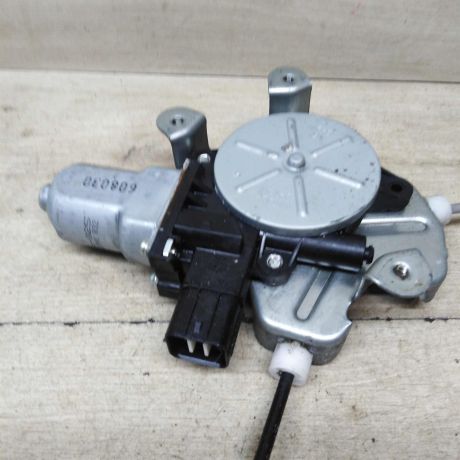 steklopodieemnik-perednii-pravyi-mitsubishi-lancer-9-elektro-art-56758-big-2