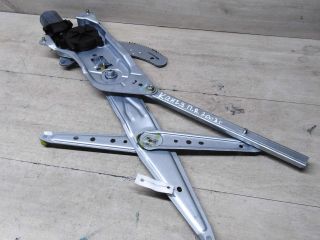 steklopodieemnik-perednii-pravyi-elektro-renault-kangoo-i-rest-art-56898