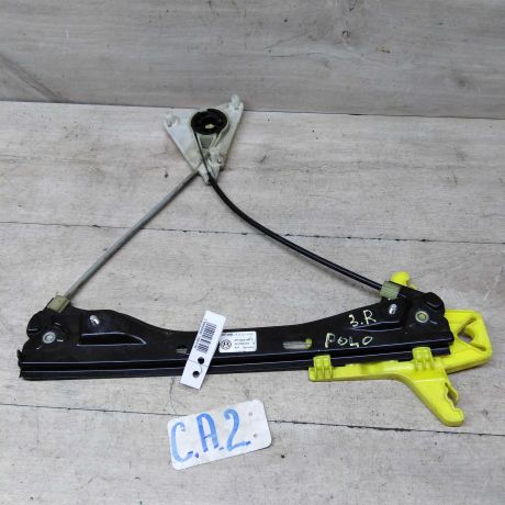 steklopodieemnik-zadnii-pravyi-elektro-volkswagen-polo-5-sedan-sa2-art-56960-big-0