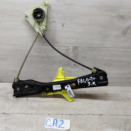 steklopodieemnik-zadnii-pravyi-elektro-volkswagen-polo-5-sedan-sa2-art-56980-big-0