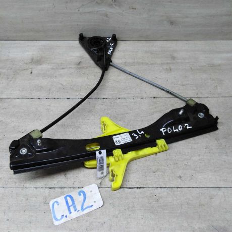 steklopodieemnik-zadnii-levyi-elektro-volkswagen-polo-5-sedan-sa2-art-56985-big-0