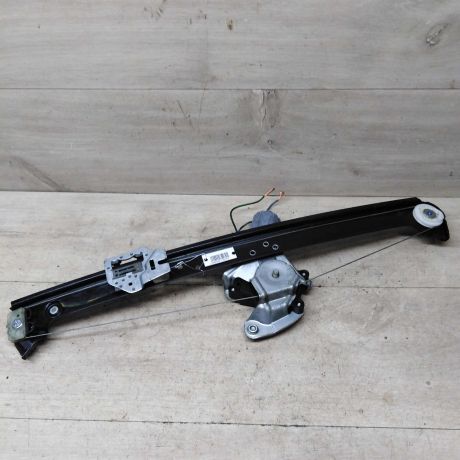steklopodieemnik-zadnii-pravyi-elektro-bmw-x5-i-53-rest-art-57170-big-0
