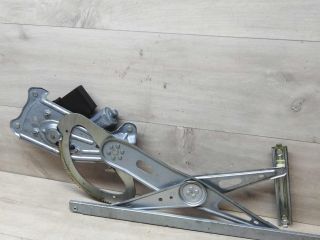 steklopodieemnik-perednii-pravyi-elektro-renault-grand-scenic-3-art-57233