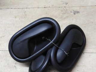 rucka-vnutrenniaia-otkryvaniia-dveri-renault-sandero-2-renault-logan-2-renault-sandero-stepway-art-57272