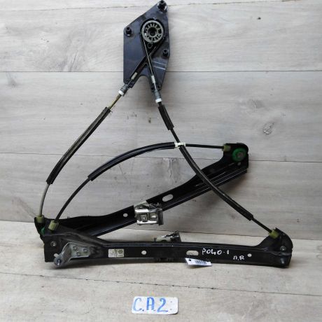 steklopodieemnik-perednii-pravyi-elektro-volkswagen-polo-5-sedan-sa2-art-57278-big-0