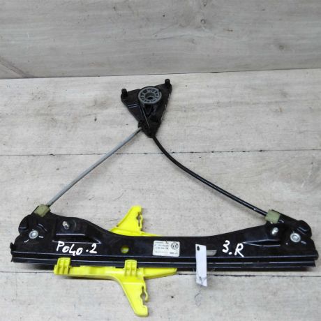 steklopodieemnik-zadnii-pravyi-volkswagen-polo-5-sedan-sa2-art-57297-big-0