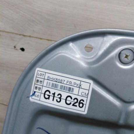 steklopodieemnik-perednii-pravyi-hyundai-santa-fe-2-art-57456-big-2