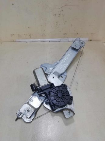 steklopodieemnik-zadnii-levyi-renault-duster-i-art-58322-big-0