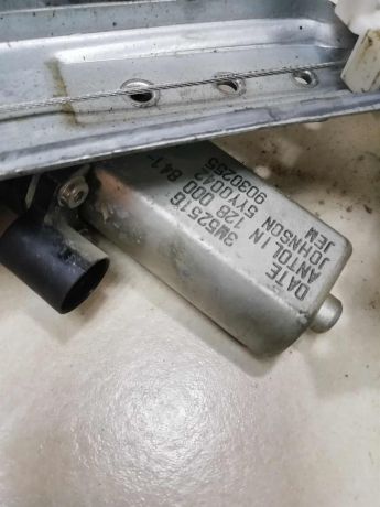 steklopodieemnik-zadnii-levyi-renault-duster-i-art-58322-big-1