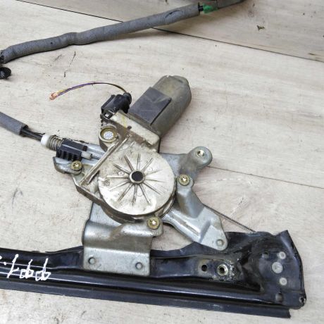 steklopodieemnik-perednii-pravyi-elektro-ford-focus-1-xetcbek-pap-art-58875-big-1