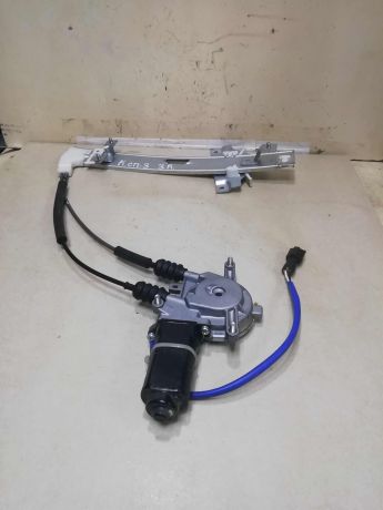 steklopodieemnik-zadnii-pravyi-elektro-kia-spectra-art-59497-big-0