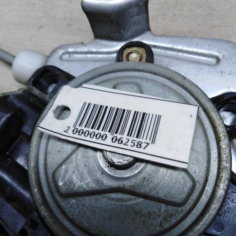 steklopodieemnik-zadnii-pravyi-elektro-nissan-murano-i-z50-art-60011-big-4