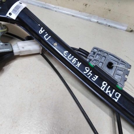 steklopodieemnik-perednii-pravyi-elektro-bmw-e46-kupe-do-rest-art-60253-big-3