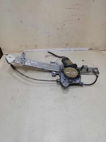 steklopodieemnik-zadnii-pravyi-elektro-mazda-millenia-art-60574-big-0