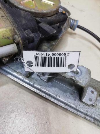 steklopodieemnik-zadnii-levyi-elektro-mazda-millenia-art-60686-big-1