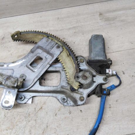 steklopodieemnik-elektr-perednii-levyi-defekt-subaru-forester-ii-art-61145-big-2