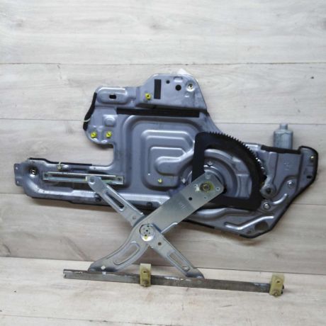 steklopodieemnik-perednii-pravyi-elektro-hyundai-trajet-03gv-sa2-art-61322-big-0