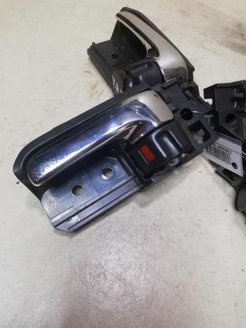 rucka-otkryvaniia-dveri-vnutrenniaia-toyota-avensis-t25-gor-art-61468-big-1