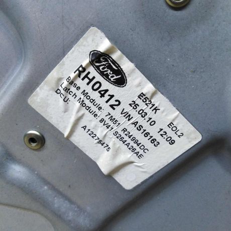 steklopodieemnik-zadnii-pravyi-elektro-ford-kuga-i-08gv-art-61473-big-2