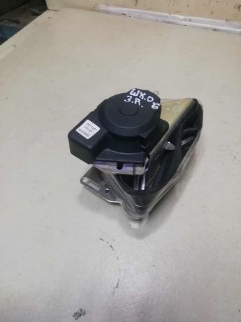 remen-bezopasnosti-zadnii-pravyi-skoda-octavia-tour-art-62022-big-0