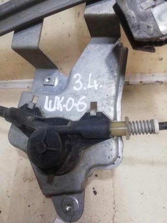 steklopodieemnik-zadnii-levyi-skoda-octavia-tour-mexaniceskii-art-62042-big-3