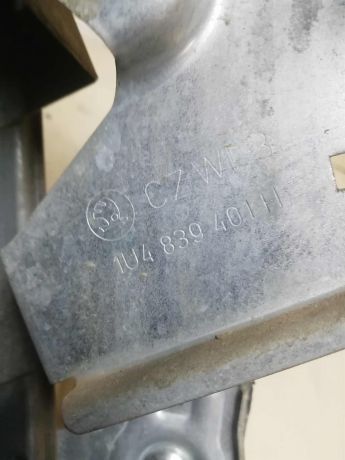 steklopodieemnik-zadnii-levyi-skoda-octavia-tour-mexaniceskii-art-62042-big-2