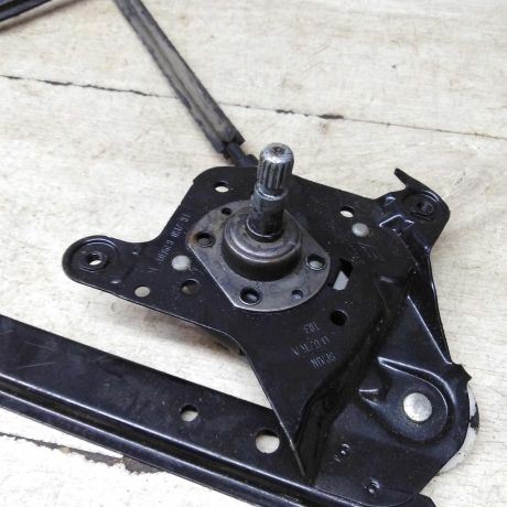 steklopodieemnik-zadnii-levyi-mexaniceskii-volkswagen-sharan-i13-art-62161-big-1