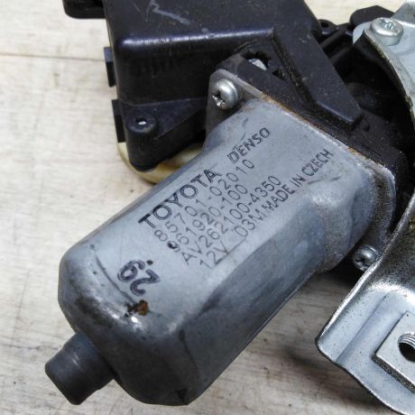 steklopodieemnik-perednii-pravyi-elektro-toyota-avensis-iii-t27-i-art-62189-big-3