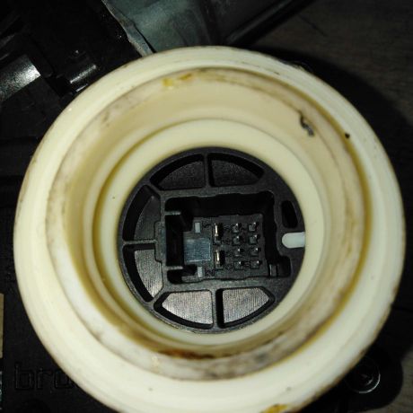 steklopodieemnik-perednii-levyi-elektro-toyota-avensis-iii-t27-i-art-62207-big-1