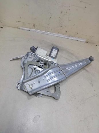 steklopodieemnik-zadnii-pravyi-elektro-toyota-avensis-t250-gor-art-62555-big-0