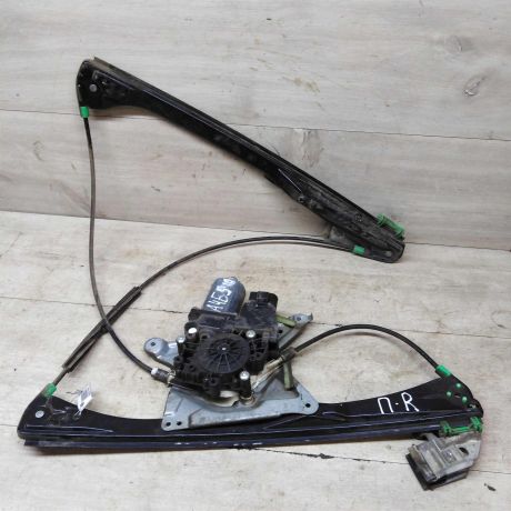 steklopodieemnik-perednii-pravyi-elektro-audi-a4-b5-art-62731-big-0