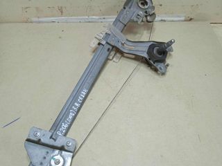 steklopodieemnik-zadnii-pravyi-mexaniceskii-peugeot-206-art-63268