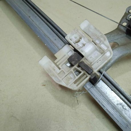 steklopodieemnik-zadnii-pravyi-mexaniceskii-peugeot-206-art-63268-big-4