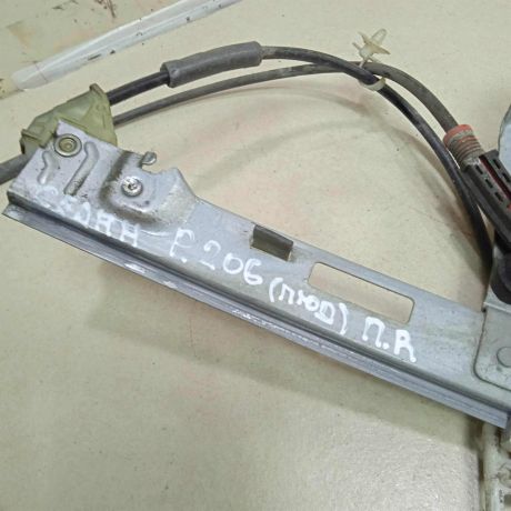 steklopodieemnik-perednii-pravyi-elektro-peugeot-206-art-63313-big-5