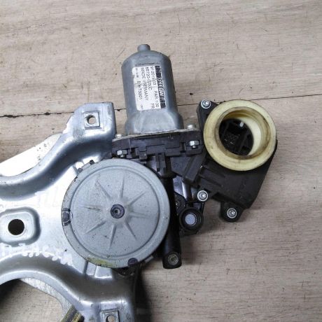 steklopodieemnik-perednii-levyi-elektro-toyota-avensis-iii-t27-art-63370-big-2