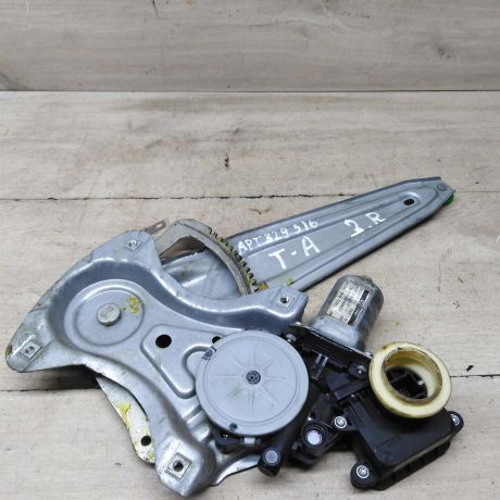 steklopodieemnik-zadnii-pravyi-elektro-toyota-avensis-iii-t27-art-63371-big-0