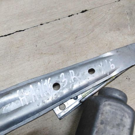 steklopodieemnik-zadnii-pravyi-elektro-nissan-almera-n16-art-64263-big-1