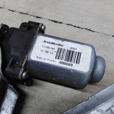 steklopodieemnik-zadnii-pravyi-elektro-nissan-almera-n16-art-64263-big-2