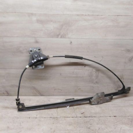 steklopodieemnik-mexaniceskii-perednii-pravyi-volkswagen-transporter-t4-sa1-art-65786-big-0